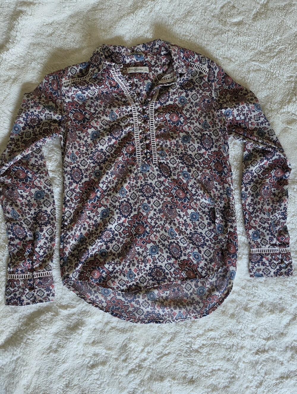 Abercrombie & Fitch Red, White and Blue Floral Paisley Button Loose Blouse Shirr